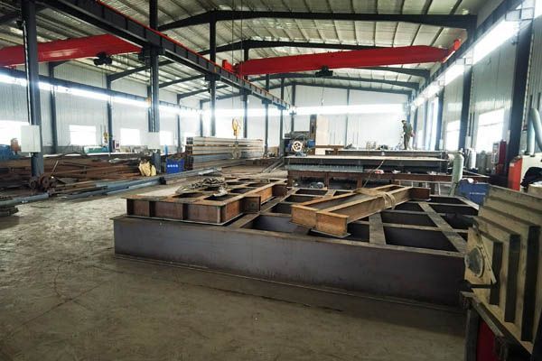 以钢制闸门为核心，配套齐全的流体控制辅件 - 我们的优势