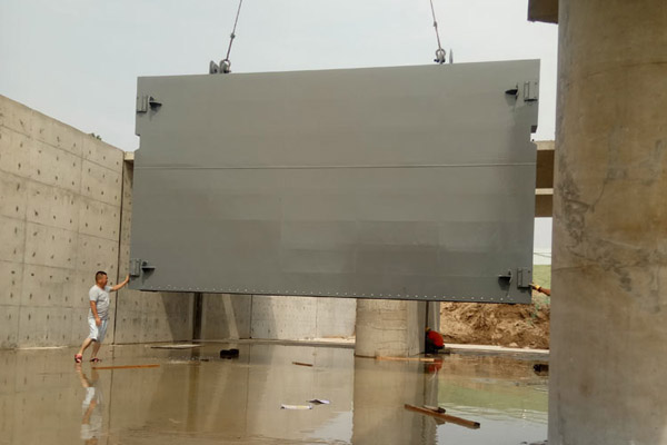 河北水卓完成某泵站机闸一体式钢闸门安装指导服务