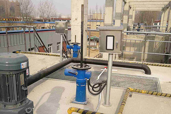 卷扬启闭机安装与钢丝绳缠绕整体外观 | 通用型结构 | 卷扬启闭机整体结构展示