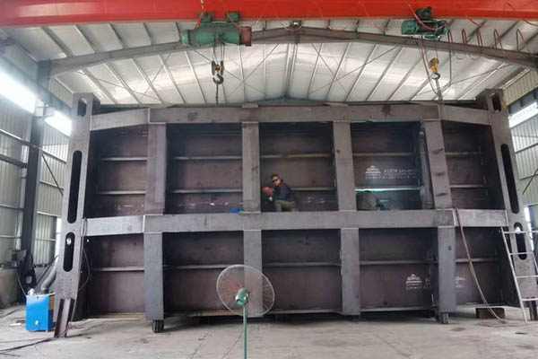 河北水卓完成贵州某水电站生态流量闸门交付验收