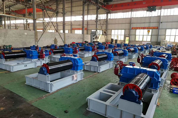 双吊点卷扬启闭机配套大型平面闸门发往辽宁某电厂