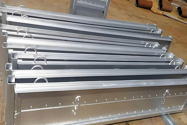 2x2 米叠梁闸门 | 小型泵站进水口检修 |手拉或电动葫芦启吊 | 直供现货 - 产品中心