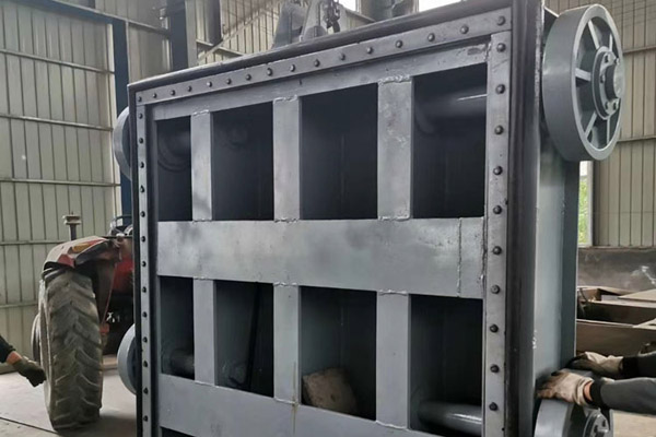 钢制闸门与铸铁闸门有什么区别 | 材质、重量、防腐、使用寿命对比