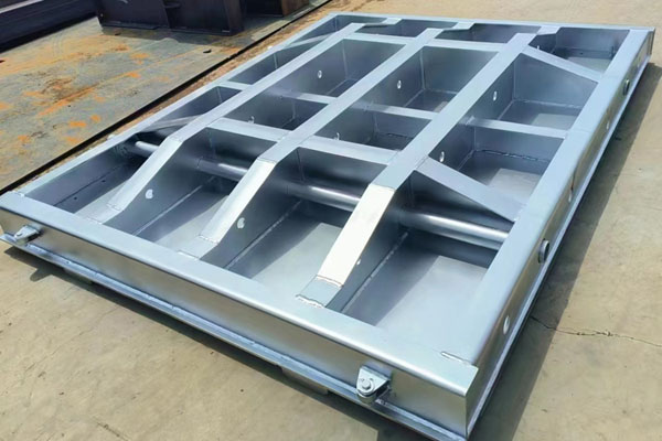 河道液压升降闸门整体外观 | 液压驱动 | 闸门整体结构展示