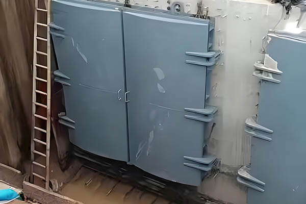 侧翻式拍门 | 侧向翻转减少水损 | 替代传统上翻式结构 | 开启角度大过流顺畅 | 直供定制 展示图 3