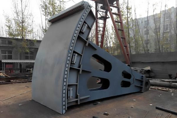 陕西某城市地下车库防洪插板闸门 | 暴雨预警后约 15 分钟完成安装，成功挡水 1.2 米，有效保护 300 个车位 - 工程案例